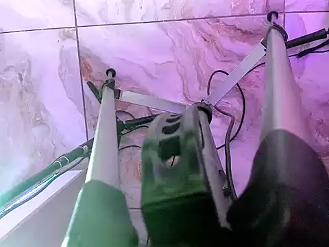 luciana valentina online show from September 2025 11:05:02 PM