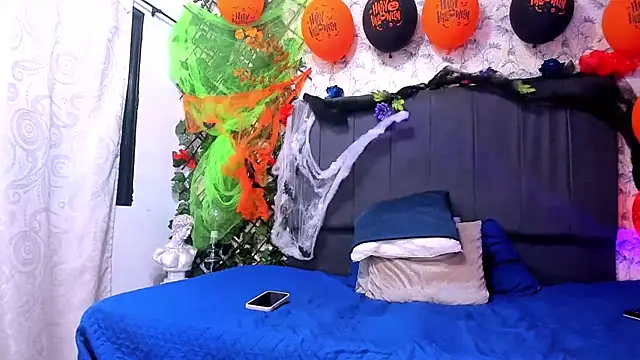 luciana valentina online show from October 2025 11:38:02 PM