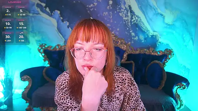 Snapshot of Pixie_Peachh chatting on December 2025 07:58:02 AM Pixie Peachh online show from December 2025 07:58:02 AM