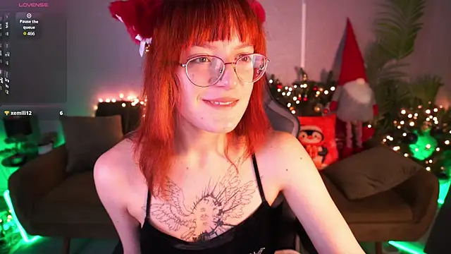 Snapshot of Pixie_Peachh chatting on January 2026 09:51:01 PM Pixie Peachh online show from January 2026 09:51:01 PM