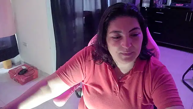 lina maria99 online show from May 2026 03:53:02 PM