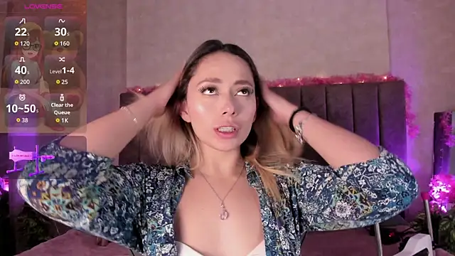 LanaMills  online show from May 2026 04:31:01 AM