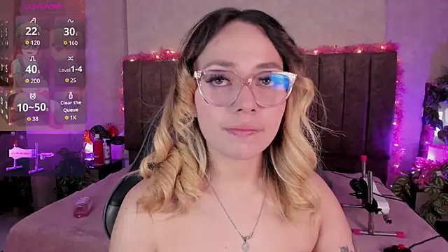 LanaMills  online show from July 2026 04:10:02 AM