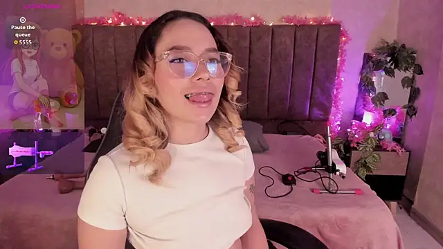 LanaMills  online show from July 2026 04:52:02 AM