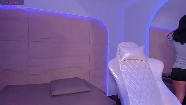 HannahMontgomery online show from February 2026 04:33:01 PM