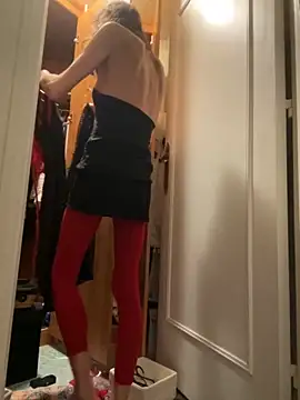 Chris06d22xh online show from October 2025 08:09:02 PM