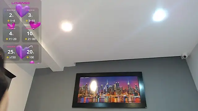 Snapshot of CharlotteCottin chatting on September 2025 11:21:02 AM CharlotteCottin online show from September 2025 11:21:02 AM