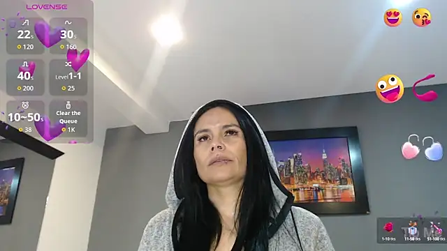 Snapshot of CharlotteCottin chatting on September 2025 11:14:01 AM CharlotteCottin online show from September 2025 11:14:01 AM