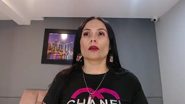 Snapshot of CharlotteCottin chatting on October 2025 11:21:01 AM CharlotteCottin online show from October 2025 11:21:01 AM