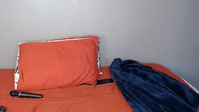 Snapshot of Lunalee chatting on December 2025 09:18:02 AM Lunalee online show from December 2025 09:18:02 AM