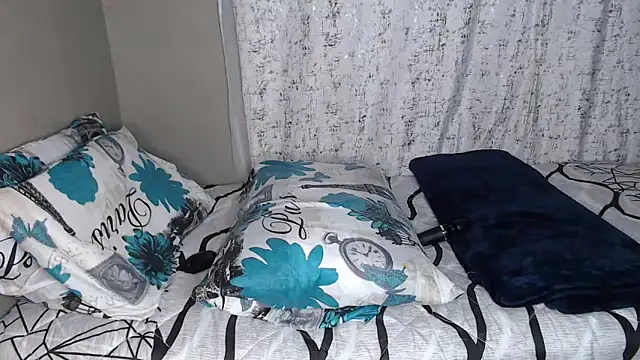 Snapshot of Lunalee chatting on December 2025 05:14:02 AM Lunalee online show from December 2025 05:14:02 AM