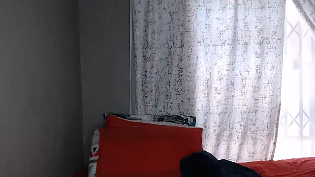 Snapshot of Lunalee chatting on January 2026 11:48:02 AM Lunalee online show from January 2026 11:48:02 AM