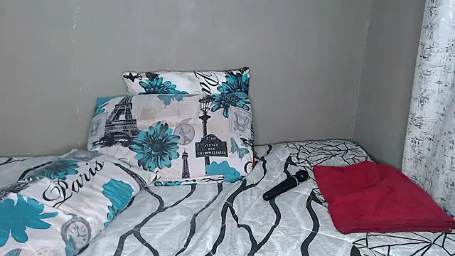 Snapshot of Lunalee chatting on January 2026 08:24:02 PM Lunalee online show from January 2026 08:24:02 PM