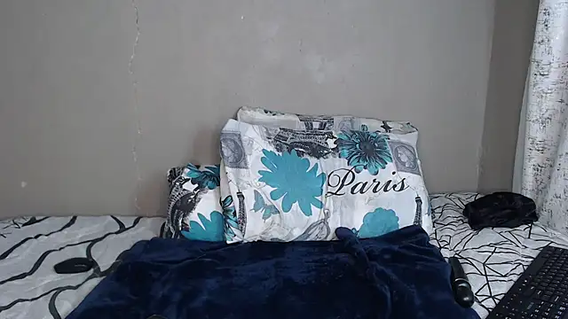 Snapshot of Lunalee chatting on February 2026 09:08:01 AM Lunalee online show from February 2026 09:08:01 AM