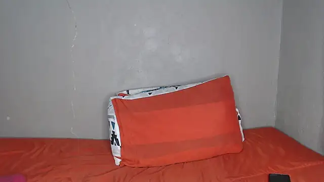 Snapshot of Lunalee chatting on February 2026 05:24:01 AM Lunalee online show from February 2026 05:24:01 AM