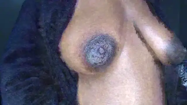 Snapshot of Lunalee chatting on March 2026 07:43:02 PM Lunalee online show from March 2026 07:43:02 PM