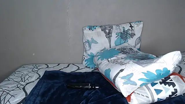 Snapshot of Lunalee chatting on March 2026 05:50:02 PM Lunalee online show from March 2026 05:50:02 PM