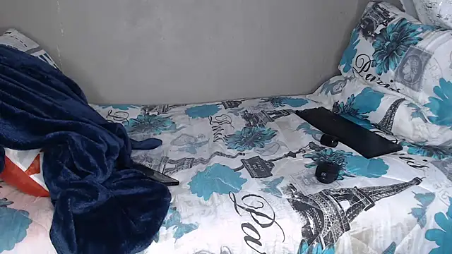 Snapshot of Lunalee chatting on March 2026 07:03:02 AM Lunalee online show from March 2026 07:03:02 AM