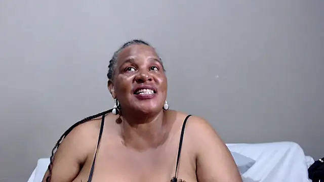 Snapshot of GrandBustyMelon chatting on March 2026 05:52:01 AM GrandBustyMelon online show from March 2026 05:52:01 AM