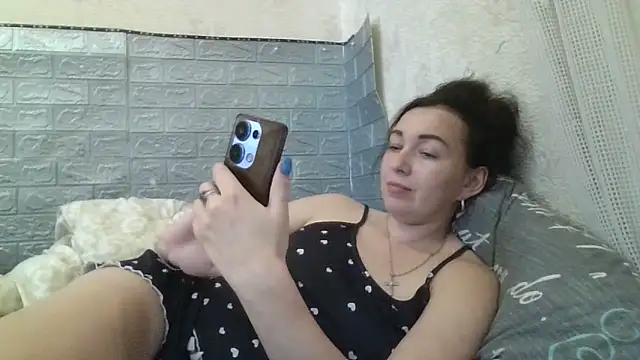 DanaNeon online show from May 2026 11:58:02 AM