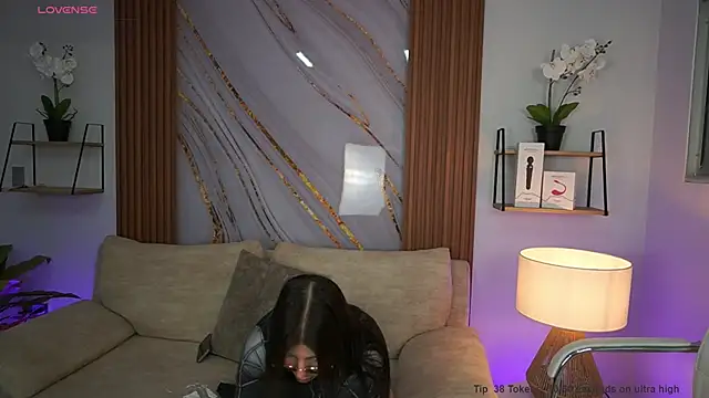 MilaCrave online show from September 2025 11:37:01 AM