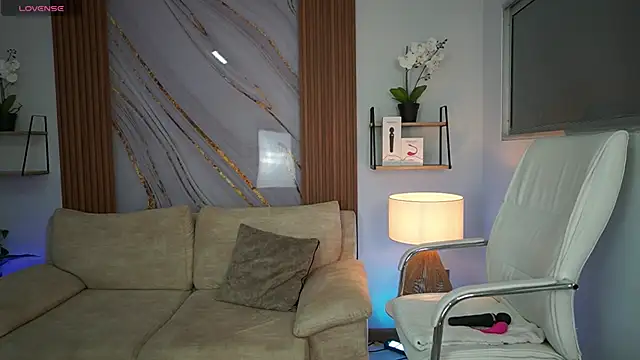 MilaCrave online show from October 2025 11:30:02 AM