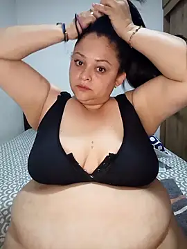 Snapshot of Nanna_160290 chatting on February 2026 08:57:02 PM Nanna 160290 online show from February 2026 08:57:02 PM