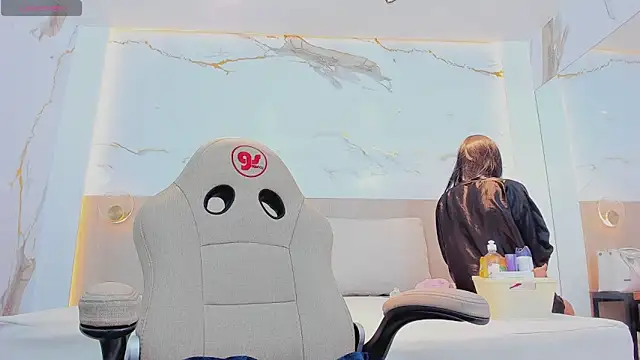 valirya devote online show from November 2025 03:17:01 AM