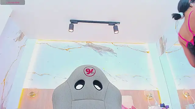 valirya devote online show from December 2025 03:45:02 AM