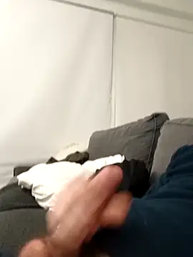 Snapshot of DannySastre91 chatting on December 2025 08:06:02 PM DannySastre91 online show from December 2025 08:06:02 PM