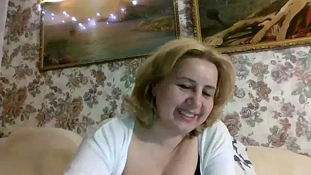 LustyyX online show from April 2026 06:03:02 PM