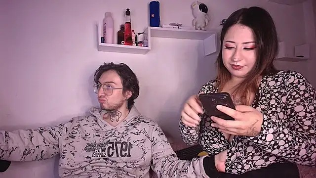 annyharriis online show from December 2025 10:04:02 PM