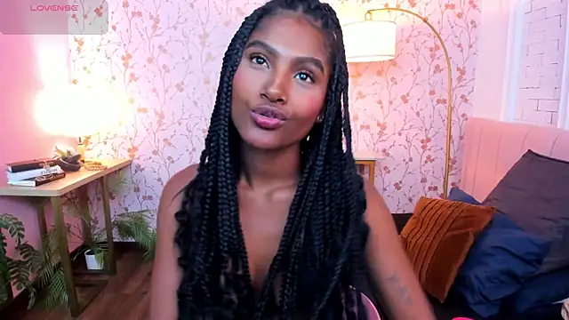 halleylorens online show from July 2026 07:32:01 PM