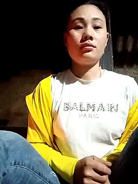 Snapshot of Ruaiuoi chatting on February 2026 10:35:01 PM Ruaiuoi online show from February 2026 10:35:01 PM