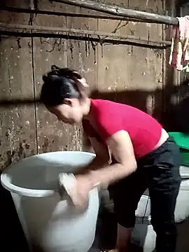 Snapshot of Ruaiuoi chatting on February 2026 12:46:02 PM Ruaiuoi online show from February 2026 12:46:02 PM