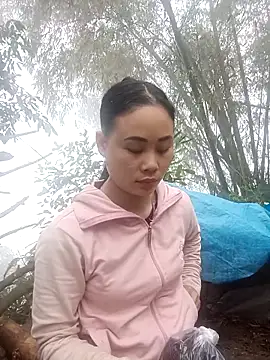 Snapshot of Ruaiuoi chatting on February 2026 02:20:02 AM Ruaiuoi online show from February 2026 02:20:02 AM