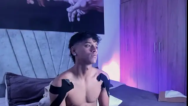 Snapshot of ZYZZ1312 chatting on September 2025 08:19:01 PM ZYZZ1312 online show from September 2025 08:19:01 PM