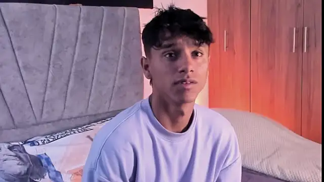 Snapshot of ZYZZ1312 chatting on October 2025 04:39:02 PM ZYZZ1312 online show from October 2025 04:39:02 PM