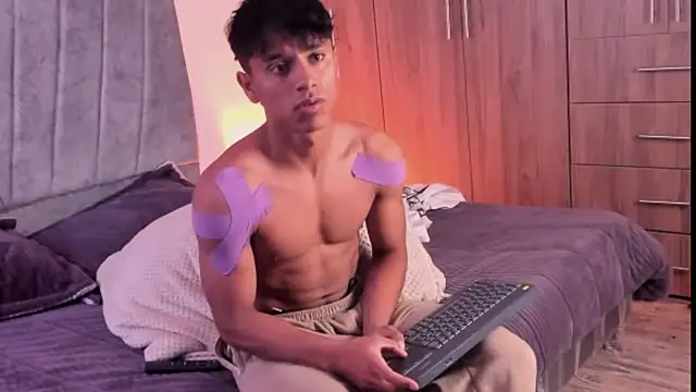 Snapshot of ZYZZ1312 chatting on October 2025 07:36:02 PM ZYZZ1312 online show from October 2025 07:36:02 PM