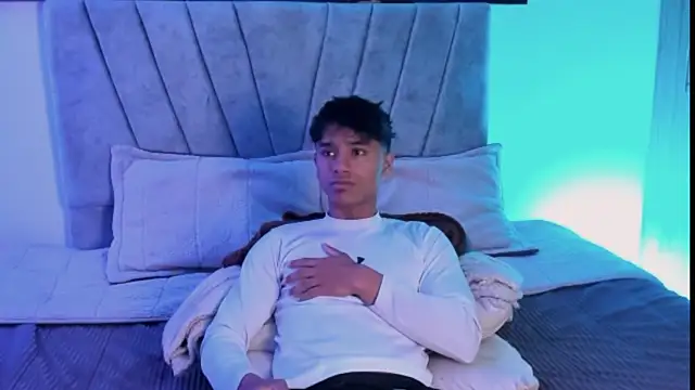 Snapshot of ZYZZ1312 chatting on October 2025 05:48:02 PM ZYZZ1312 online show from October 2025 05:48:02 PM