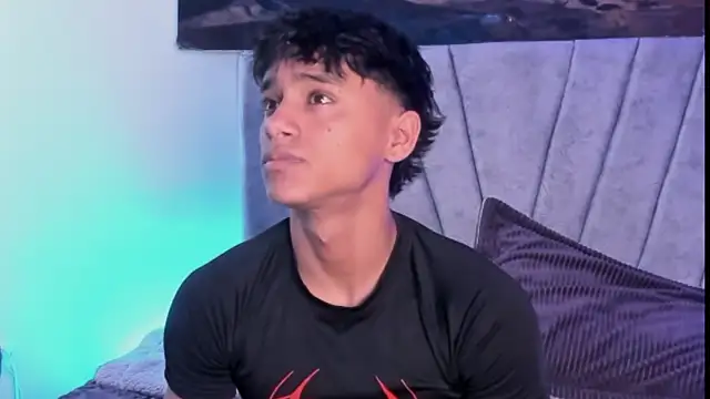 Snapshot of ZYZZ1312 chatting on November 2025 03:22:01 PM ZYZZ1312 online show from November 2025 03:22:01 PM