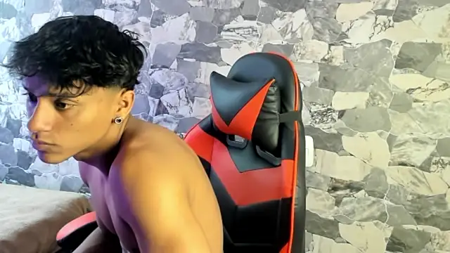 Snapshot of ZYZZ1312 chatting on May 2026 08:17:01 PM ZYZZ1312 online show from May 2026 08:17:01 PM