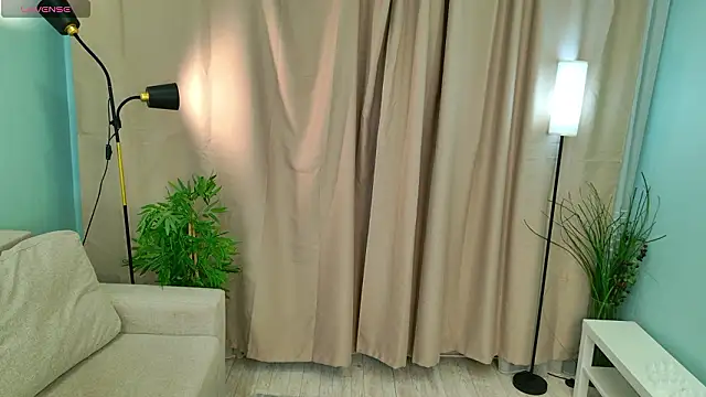 lisabaus online show from February 2026 07:23:01 AM