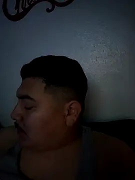 Snapshot of Biglou97 chatting on December 2025 06:55:01 AM Biglou97 online show from December 2025 06:55:01 AM