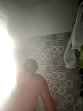 Snapshot of brasilien18cm chatting on November 2025 02:39:02 PM brasilien18cm online show from November 2025 02:39:02 PM