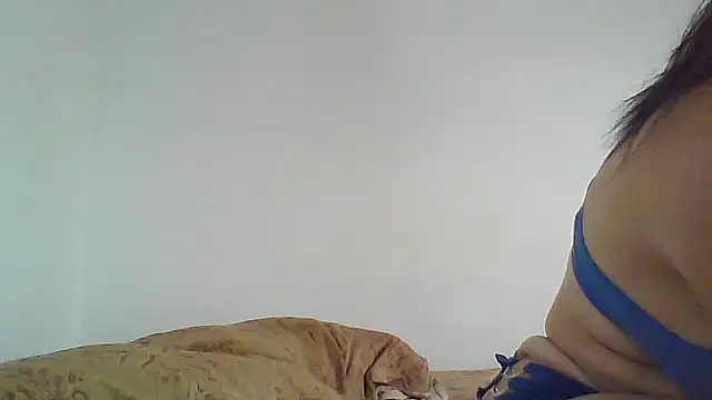 naiaratobon   online show from November 2025 09:48:02 PM