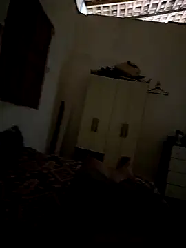 hendy692 online show from November 2025 03:28:01 AM