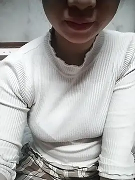 Mie rose online show from November 2025 02:00:02 AM