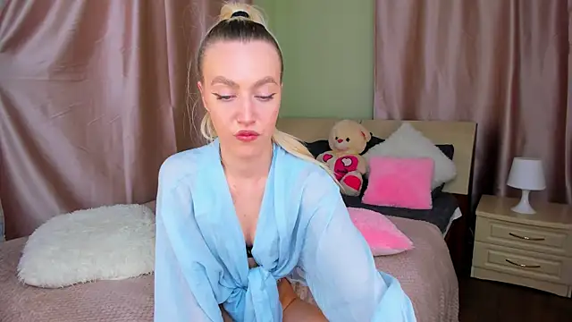 mishapallmer online show from April 2026 08:57:02 PM