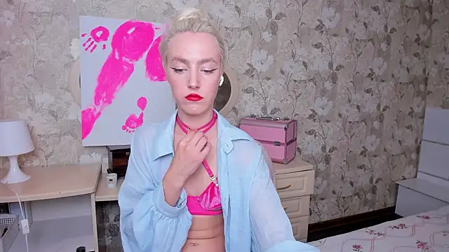 mishapallmer online show from July 2026 05:20:01 PM